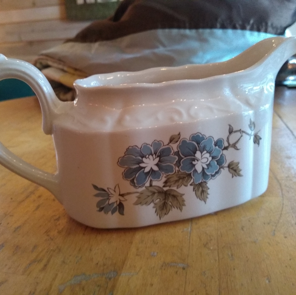 Staffordshire blossom time creamer